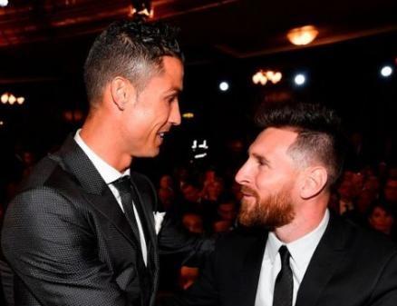 WTT总决赛-王楚钦／孙颖莎3-0战胜对手 晋级决赛