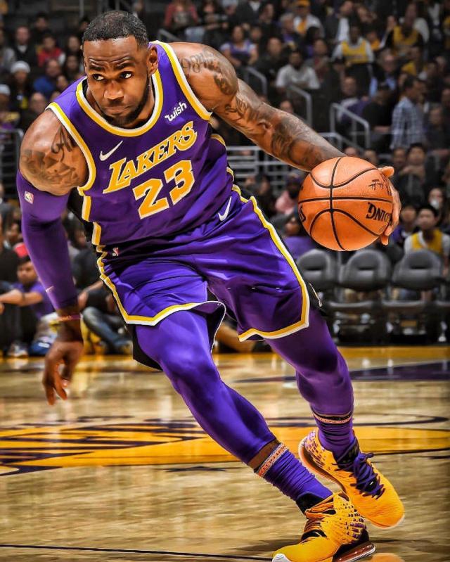 球迷比赛期间骂尤文踢得太烂，斯帕莱蒂回击：你们想怎样？