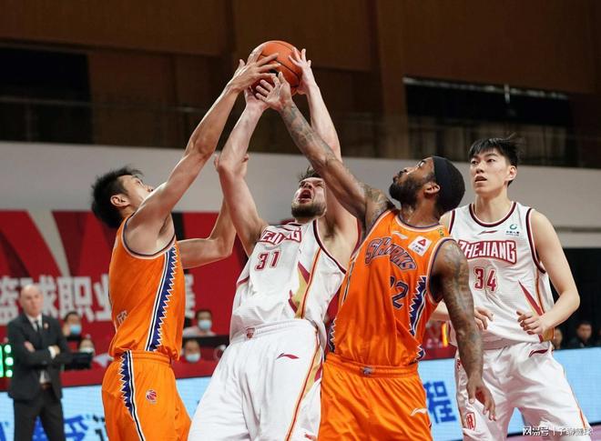 体坛：奥斯卡7月就查出心脏异常，他当时已想过要退役