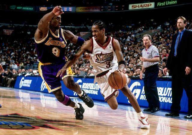 鄢手骐左侧杀入骑马射箭差一点，弹出来了！