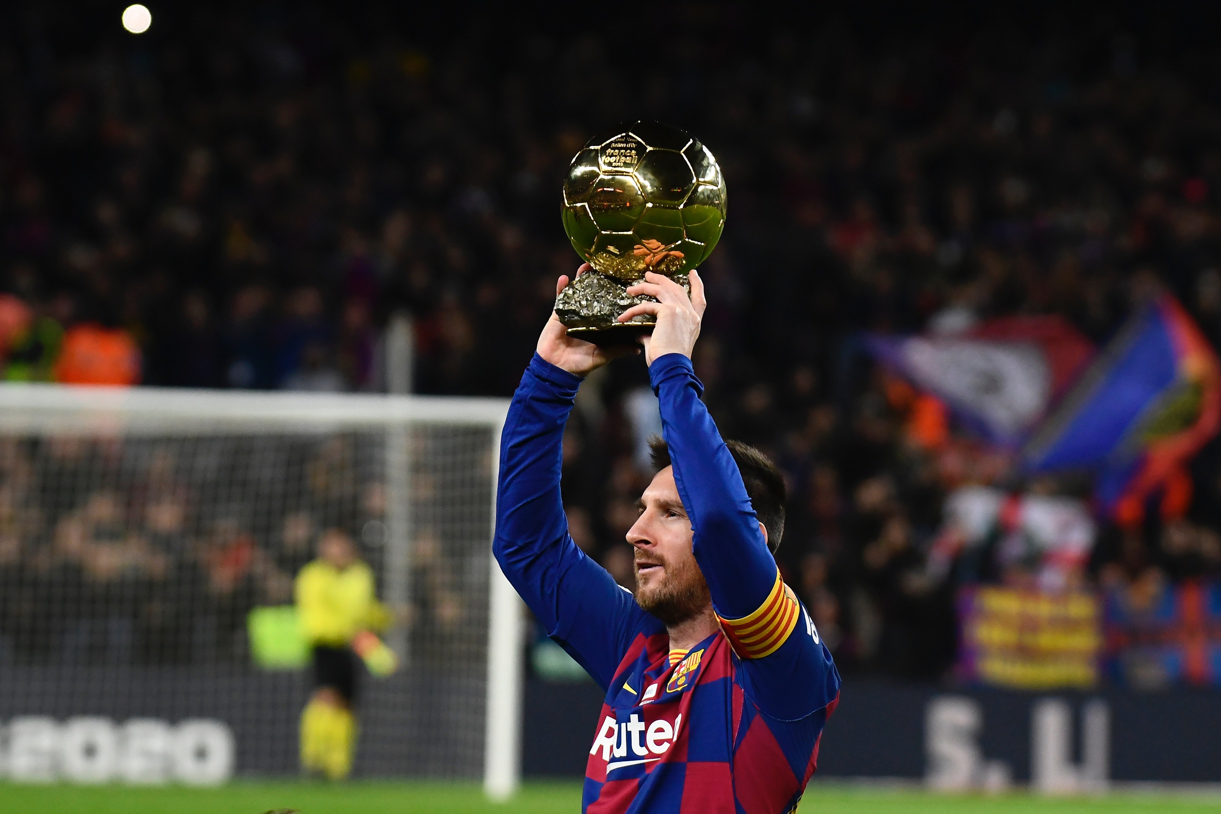 埃孔：尼日利亚足协结清欠款，全队团结一心备战比赛