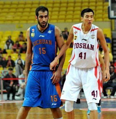 进攻无状态！詹姆斯上半场5中0 仅靠罚球得到2分外加5板3助