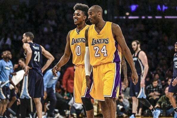 足球报：足协为郜林举办国家队退役仪式 为国出战109场打进22球