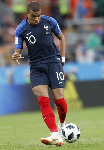 FIFA电竞赛事直播技术升级