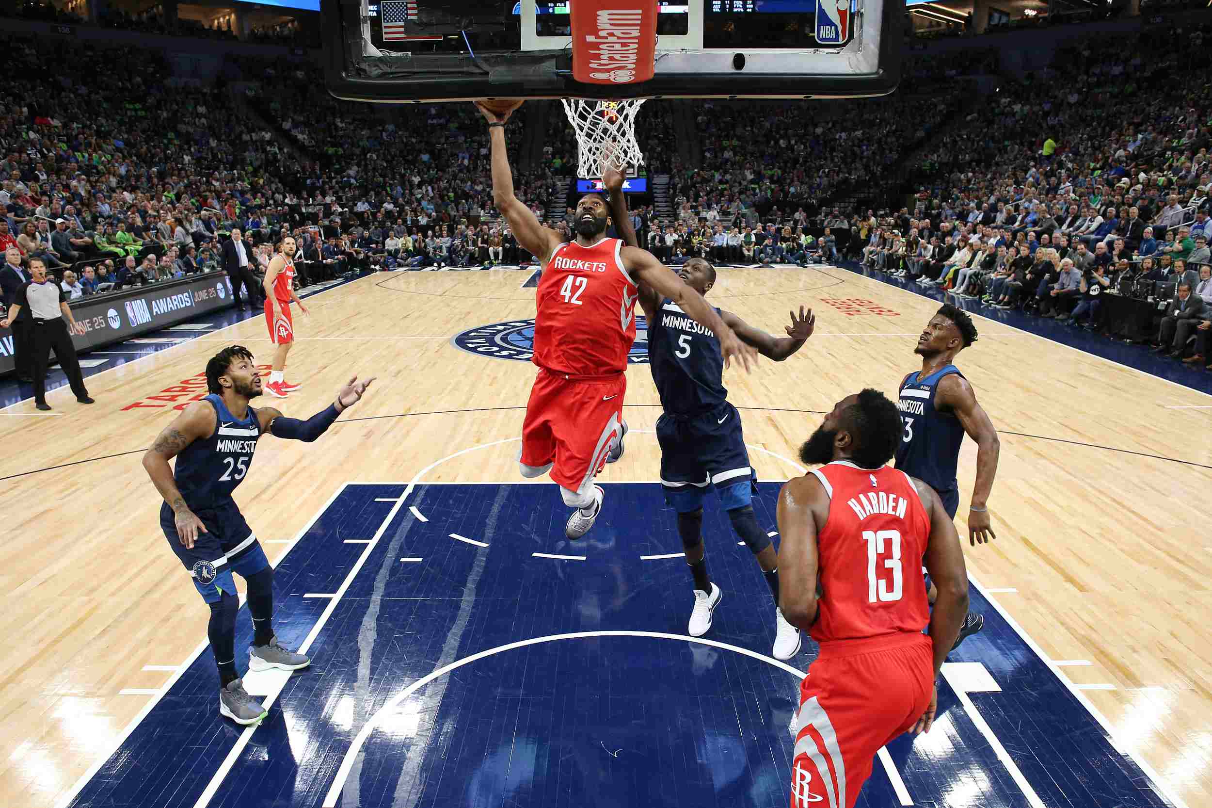 为什么捕手在给暗号时会利用两腿夹角遮挡二垒视线