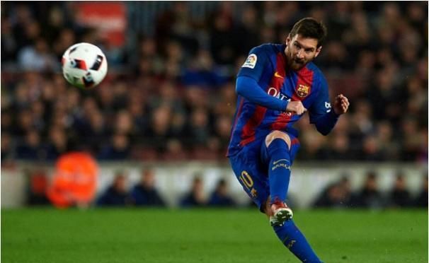 毫不知情！老鹰闪电交易，特雷·杨在替补席被告知交易，黯然离场