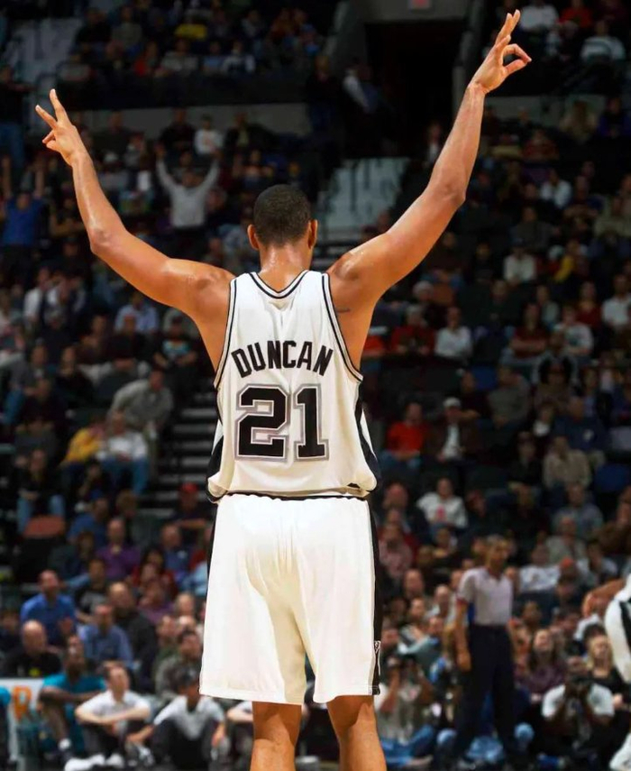 火记：谢泼德在进攻端火力十足，未来将牢牢占据火箭的首发